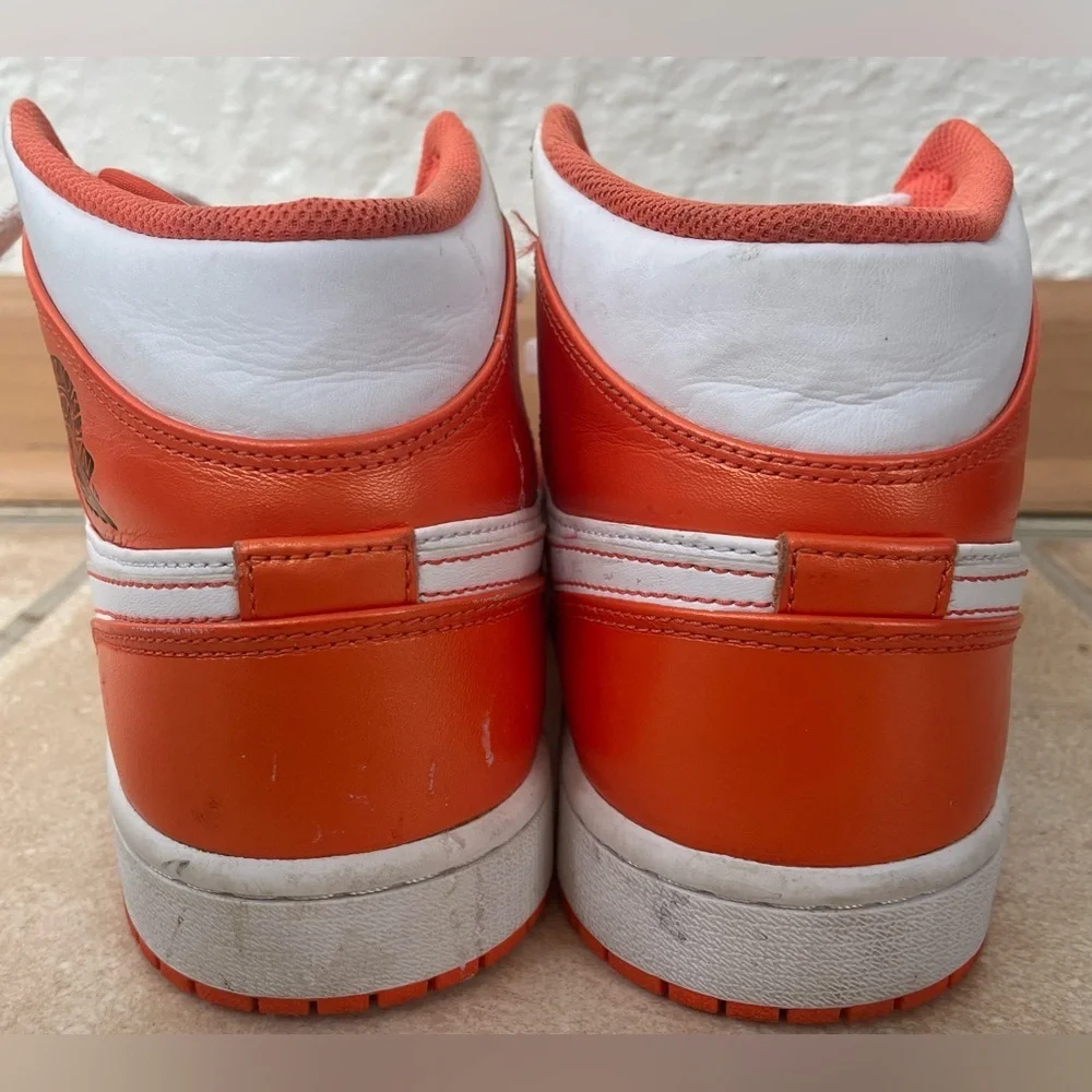 2021 Nike Air Jordan 1 Mid SE Electro Orange Black White Retro Men’s SZ 10